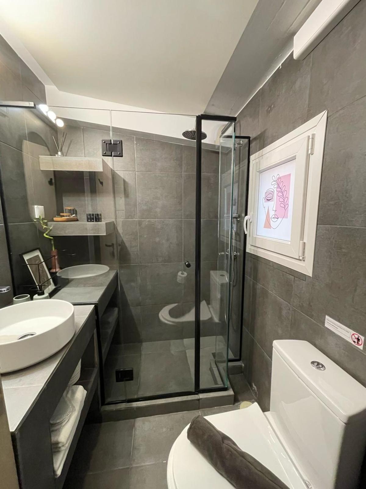 Ermoo Modern Living * Atene